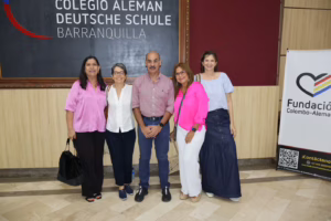 Así se vivió el Conversatorio “Memorias del Aula” - foto 1