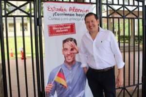 El arte primitivista de Alfredo Piñeres Herrera llega a la galería Espacio D - foto 4